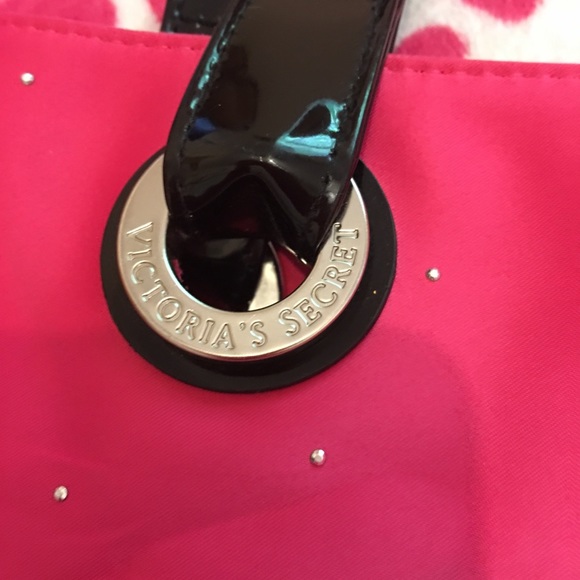 Victoria Secret travel bag - Picture 3 of 3